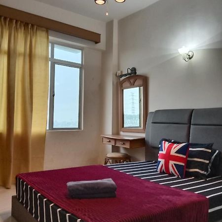 Glory Beach Resort Private 2 Bedroom Apartment Port Dickson Extérieur photo