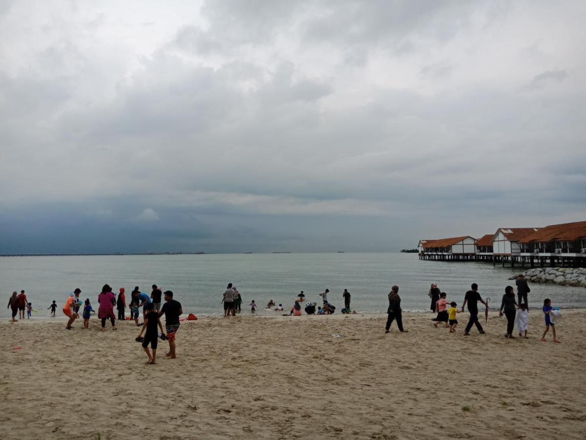 Glory Beach Resort Private 2 Bedroom Apartment Port Dickson Extérieur photo
